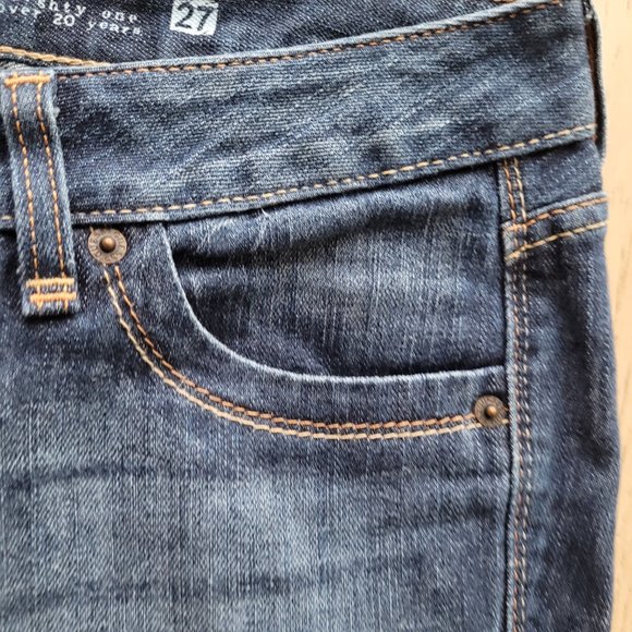 Guess Jeans - Crop- Excellent Condition - Size 27 - Picture 4 of 13
